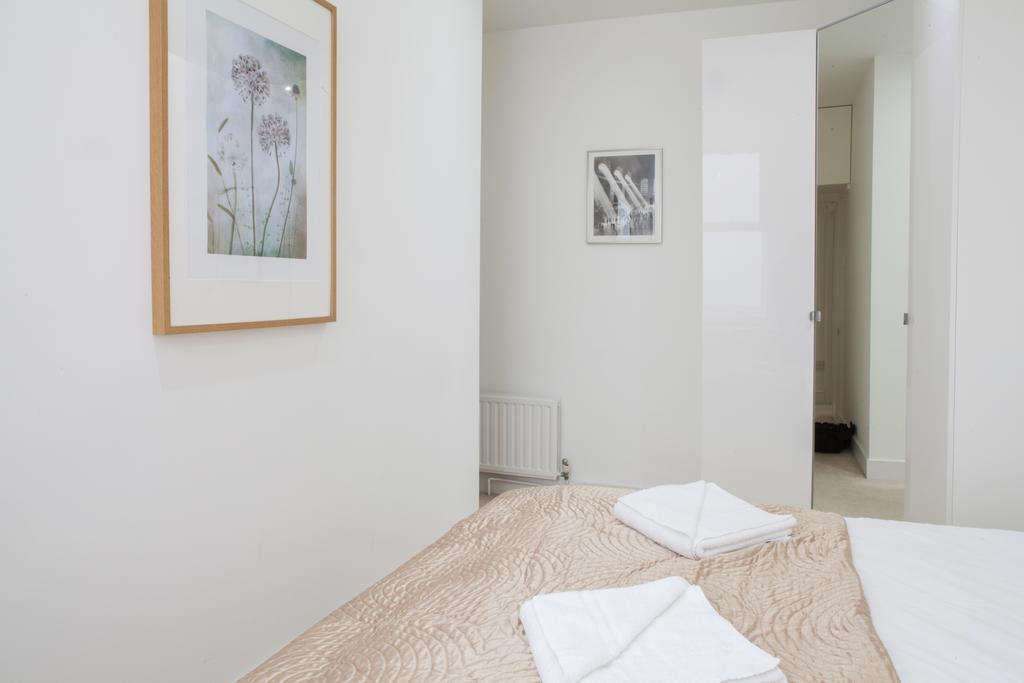 Victoria Station Apartment London Bagian luar foto