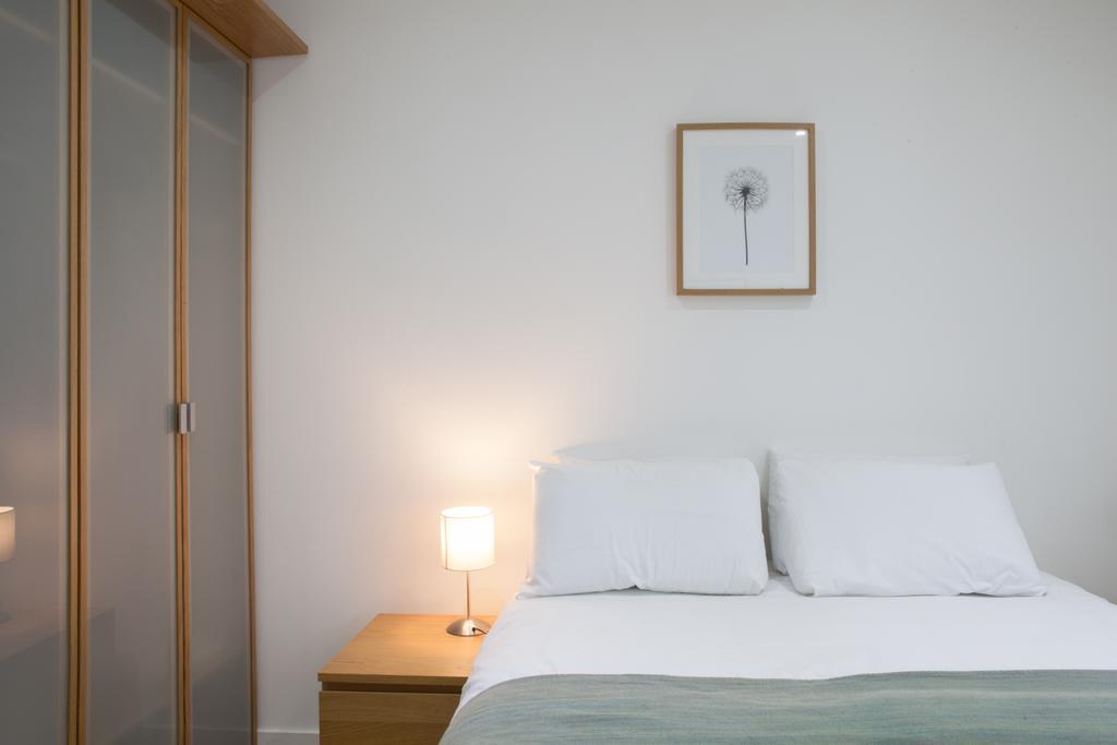 Victoria Station Apartment London Bagian luar foto
