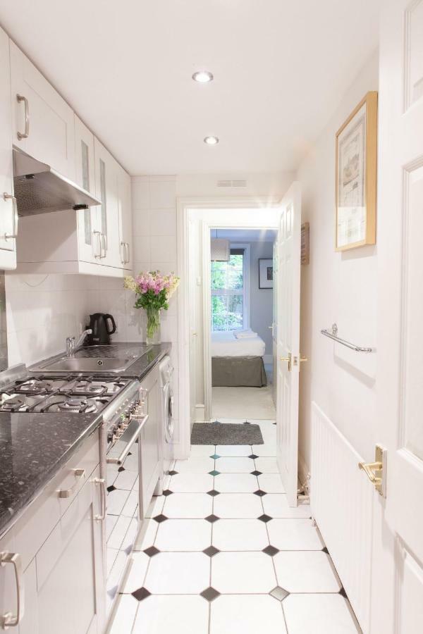 Victoria Station Apartment London Bagian luar foto