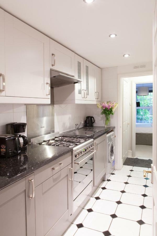 Victoria Station Apartment London Bagian luar foto