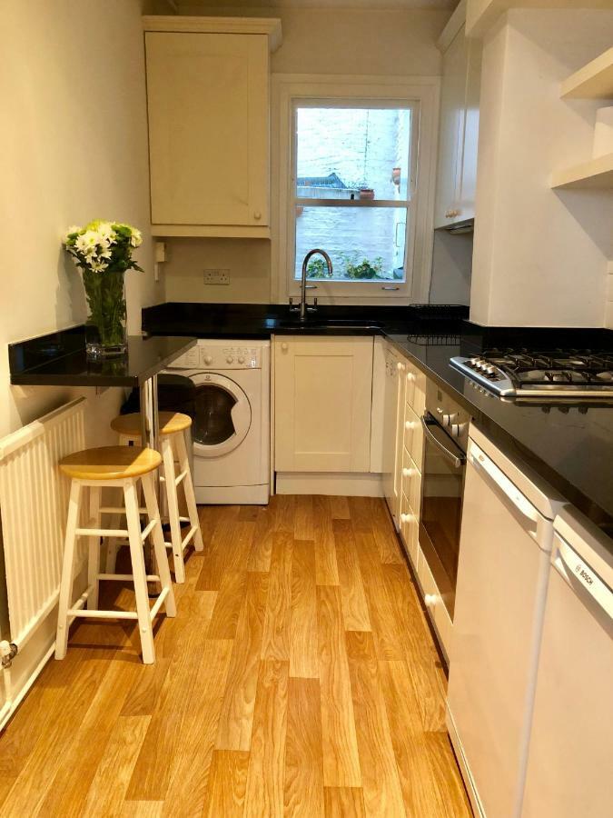 Victoria Station Apartment London Bagian luar foto