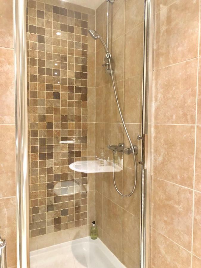 Victoria Station Apartment London Bagian luar foto
